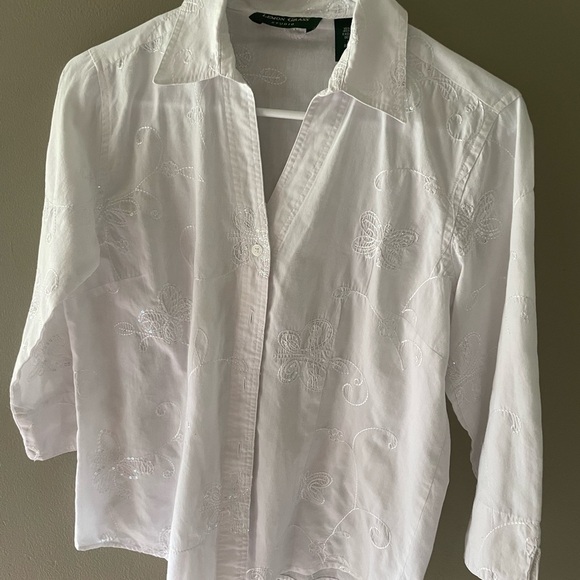 White Embroidered women’s shirt - Picture 1 of 2